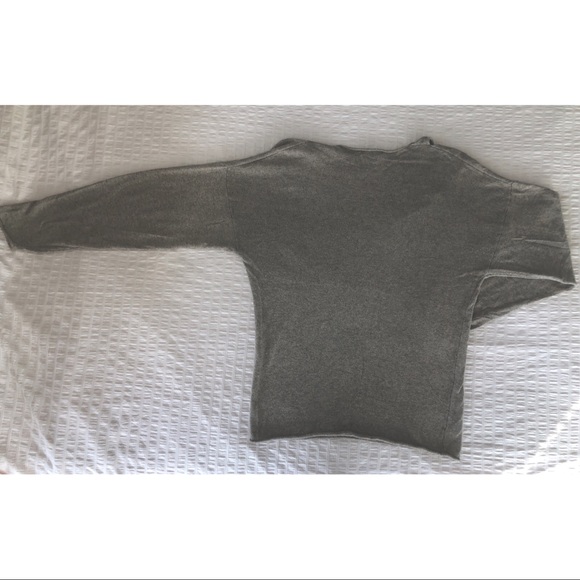 Oversized Shoulder Cut Out V-Neck Neutral Sweater - Picture 2 of 11